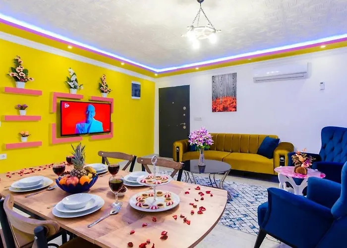 Вилла Uezuemlue 1 Bedroom Secluded With Private Pool Hot Tub