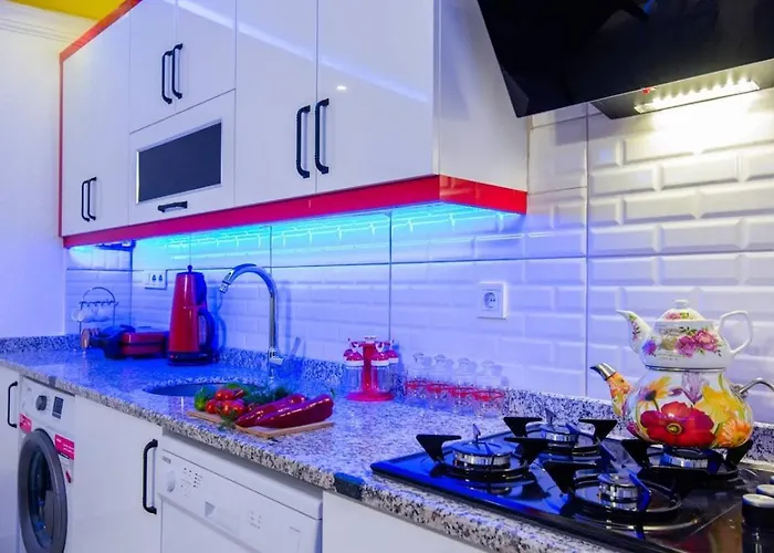 Вилла Uezuemlue 1 Bedroom Secluded With Private Pool Hot Tub