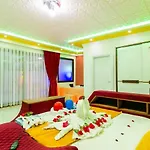 Uezuemlue 1 Bedroom Secluded With Private Pool Hot Tub *