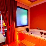 Uezuemlue 1 Bedroom Secluded With Private Pool Hot Tub *